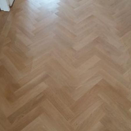 Eiche Natur Stabparkett 22 mm Fischgrätverlegung